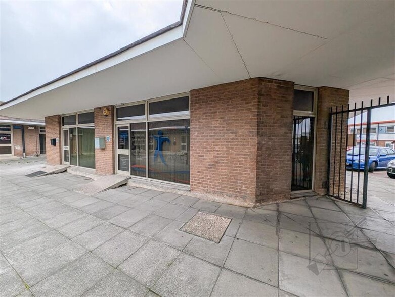 Sir Thomas Longley Rd, Rochester for lease - Building Photo - Image 2 of 4