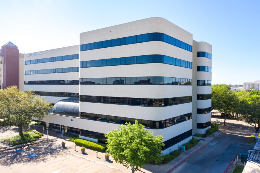 275 W Campbell Rd, Richardson, TX à louer - Photo du bâtiment - Image 2 de 3