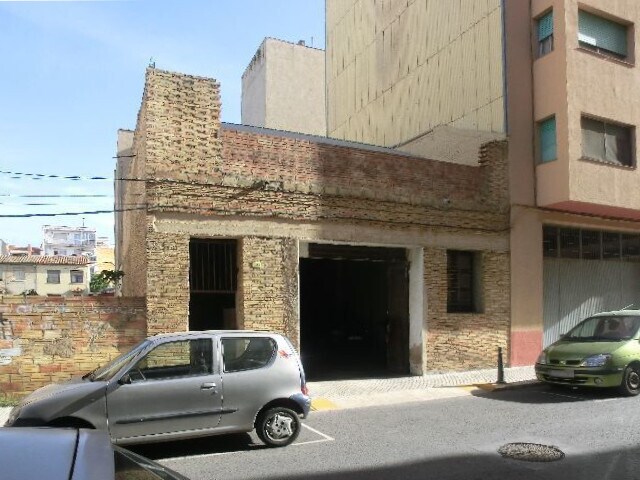 Industriel dans Tortosa, Tarragona à vendre - Photo du bâtiment - Image 2 de 12