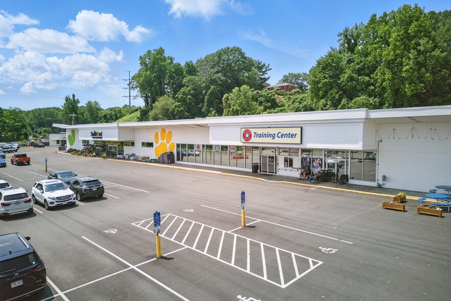 151 Springfield St, Agawam, MA for lease - Building Photo - Image 1 of 11