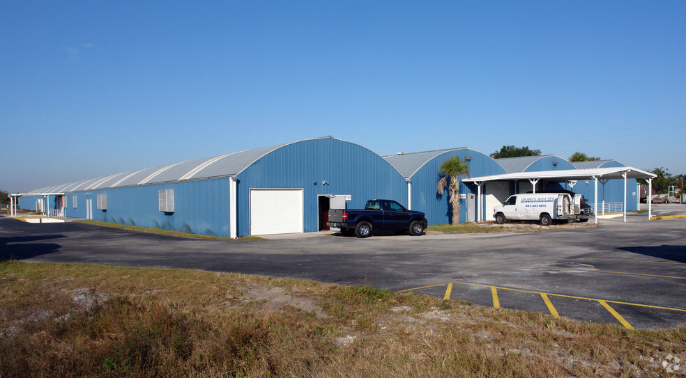 700 S Hawthorne Ave, Apopka, FL for lease - Primary Photo - Image 1 of 5