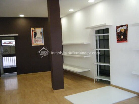 Retail in Cáceres for lease Interior Photo- Image 1 of 5