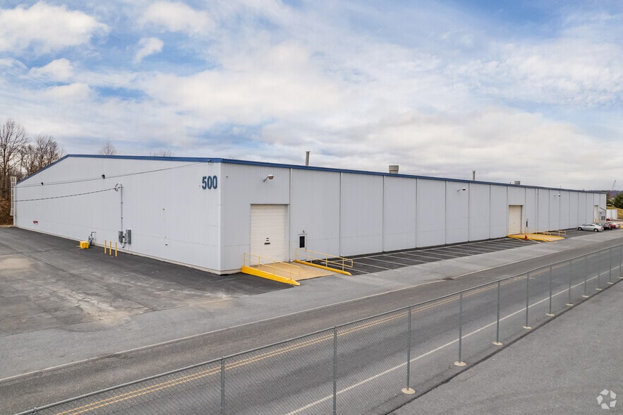 500 Industrial Ln, Middletown, PA for sale - Primary Photo - Image 1 of 5