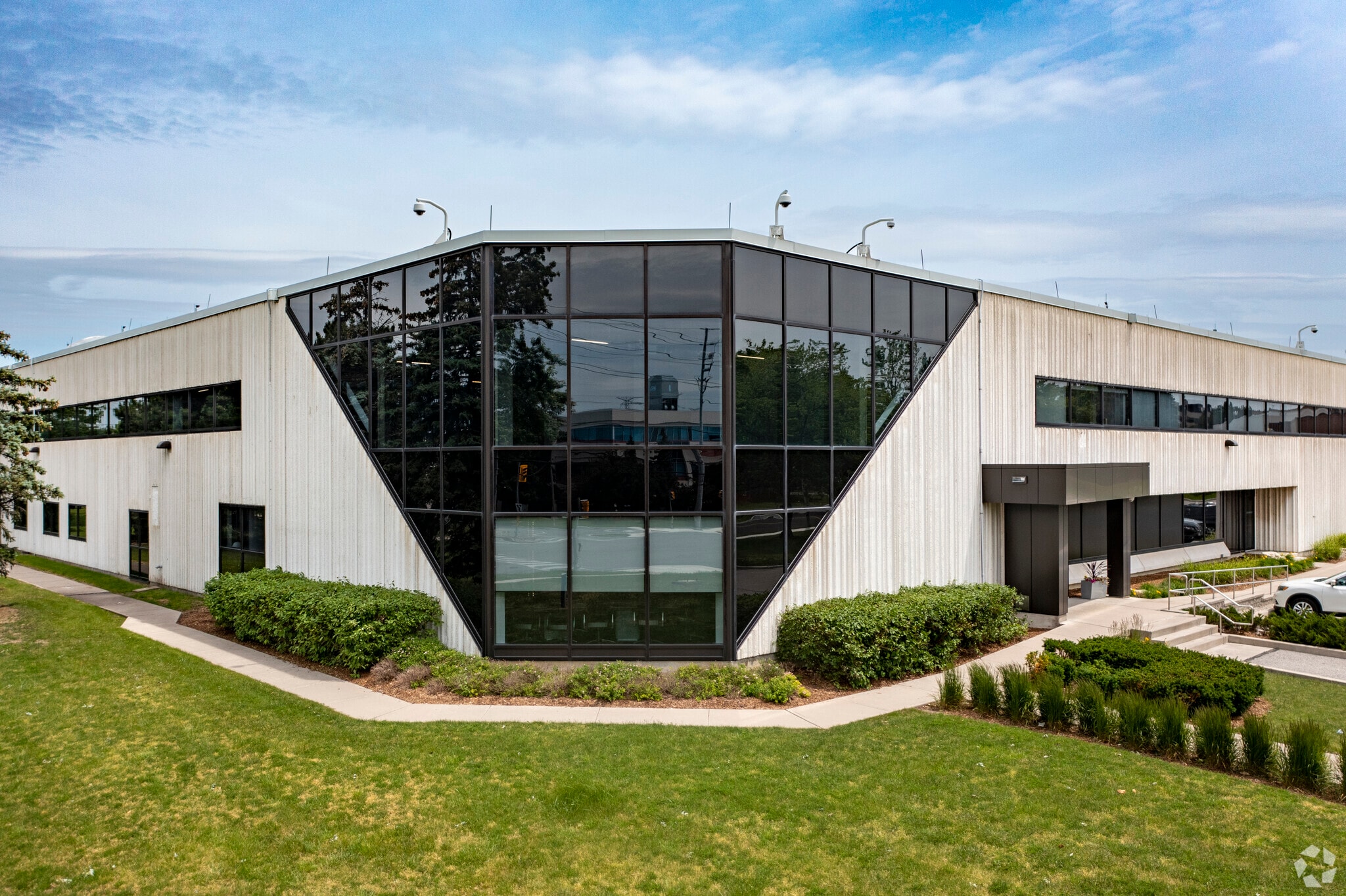 371 Gough Rd, Markham, ON for sale Primary Photo- Image 1 of 1