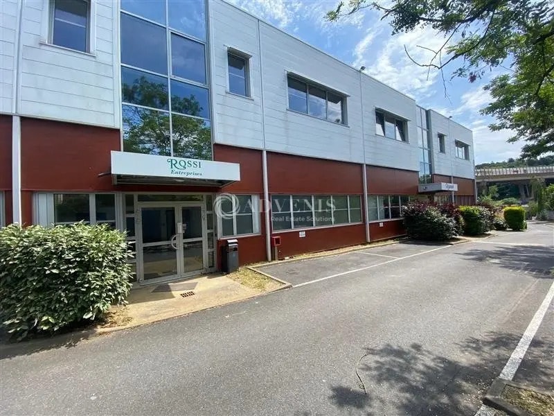 Office in Arcueil for lease Building Photo- Image 1 of 8