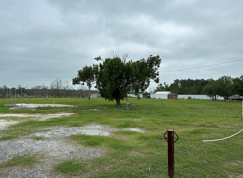 2004 Evergreen Rd, Westlake, LA for sale - Primary Photo - Image 1 of 3