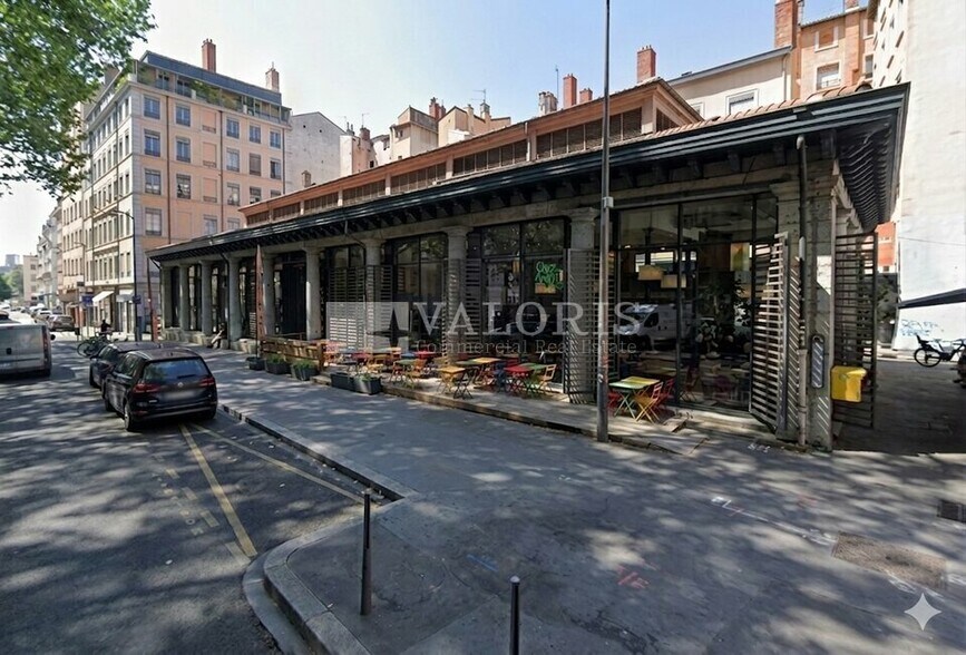 Place Gabriel Rambaud, Lyon à louer - Photo du bâtiment - Image 2 de 4