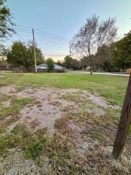 132 W Broadway St, Lexington, OK à vendre - Photo du bâtiment - Image 3 de 11
