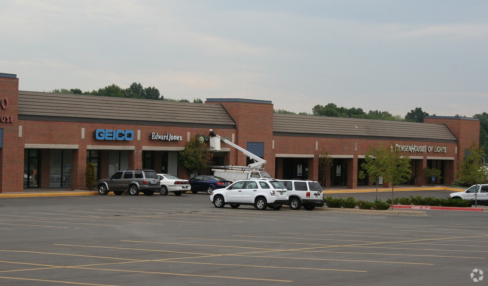 14300-14310 E 42nd St S, Independence, MO for sale - Building Photo - Image 2 of 6