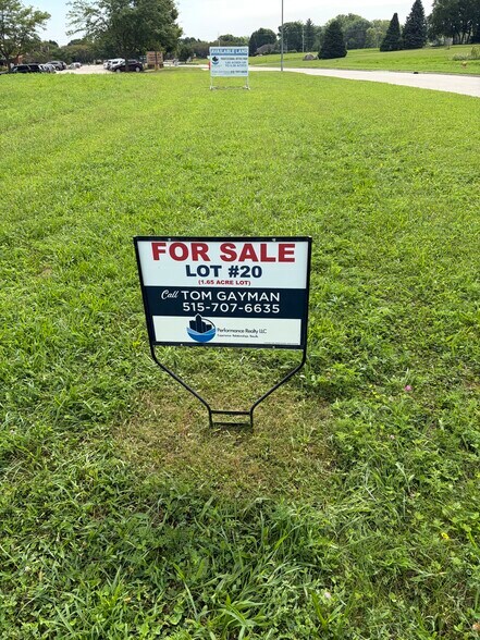 NW NW 86th St, Johnston, IA à vendre - Photo du bâtiment - Image 3 de 8