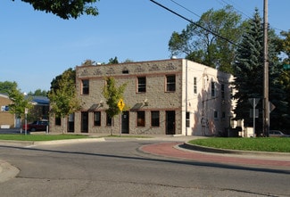 More details for 700-702 W Barnes Ave, Lansing, MI - Retail for Lease