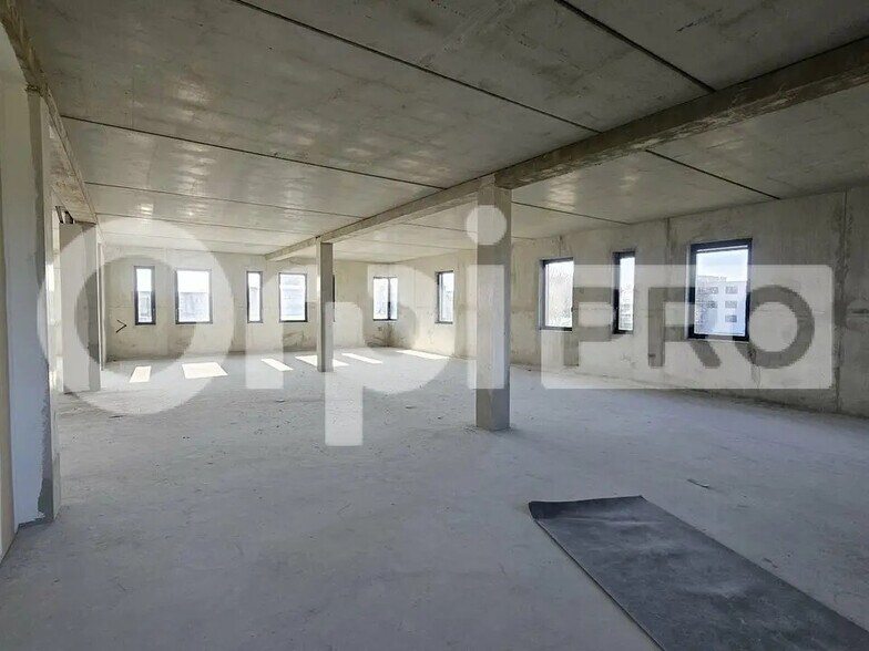 Office in Tinqueux for lease - Interior Photo - Image 1 of 5