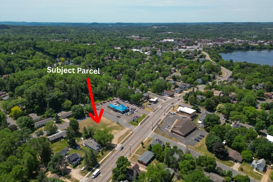 1406 Stout Rd, Menomonie, WI for sale - Building Photo - Image 2 of 26