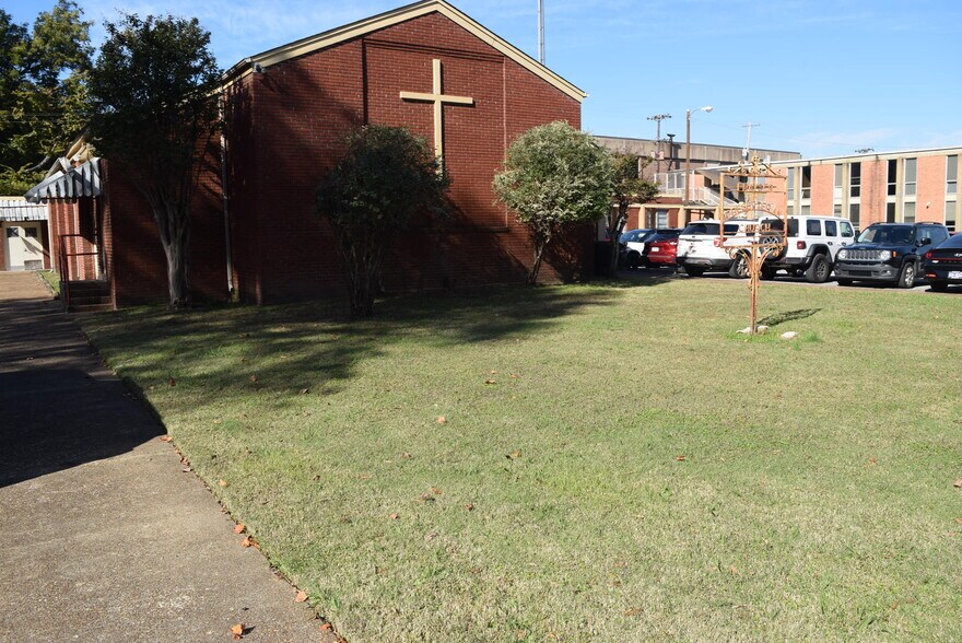 3171 Signal St, Memphis, TN à vendre - Photo du bâtiment - Image 2 de 22