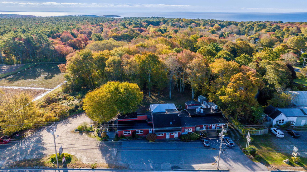 62 Marion Rd, Mattapoisett, MA à vendre - Photo du b timent - Image 3 de 54