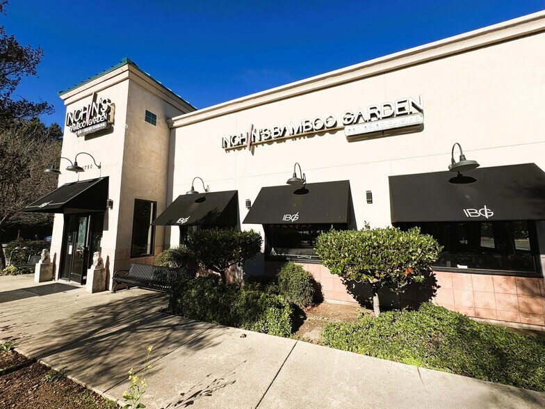 17900 San Ramon Valley Blvd, San Ramon, CA à louer - Photo du bâtiment - Image 2 de 13