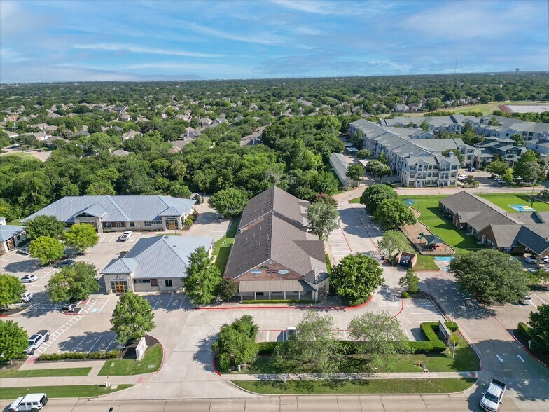 5601-5605 Virginia Pky, McKinney, TX à vendre - Aérien - Image 2 de 39