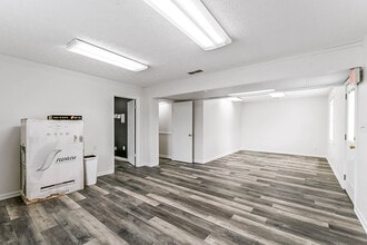 310 Glynn St N, Fayetteville, GA for lease Interior Photo- Image 2 of 8
