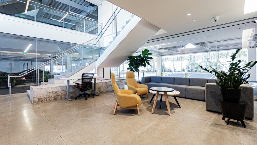 1888 Rosecrans Ave, Manhattan Beach, CA for lease - Lobby - Image 2 of 24