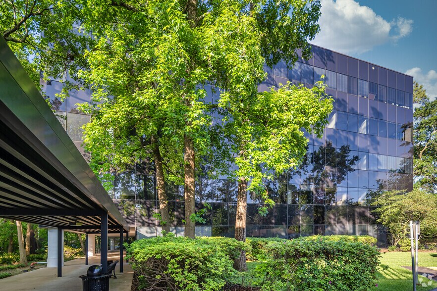 2180 North Loop W, Houston, TX for sale - Building Photo - Image 2 of 21