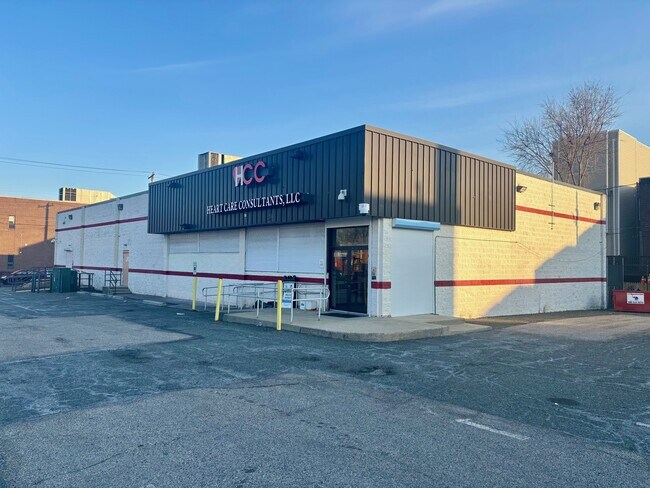 More details for 5600 Chestnut St, Philadelphia, PA - Retail for Sale