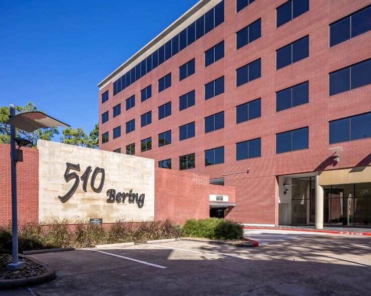 510 Bering Dr, Houston, TX à louer - Photo du bâtiment - Image 2 de 11