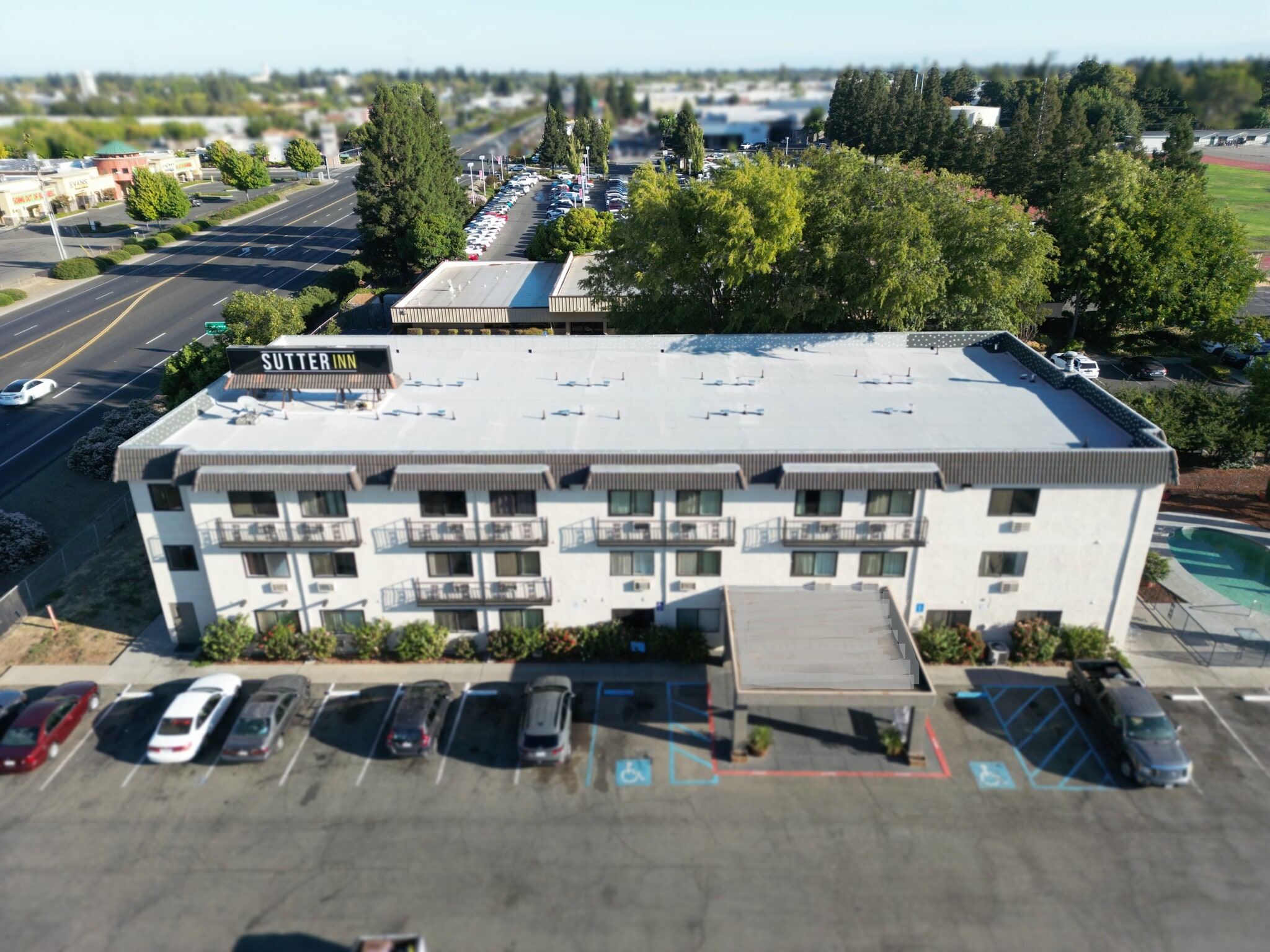 730 N Palora Ave, Yuba City, CA à vendre Photo du bâtiment- Image 1 de 33
