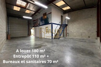 Plus de détails pour Local d'activités à louer