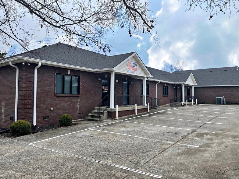 291 Clear Sky Ct, Clarksville, TN for lease - Building Photo - Image 1 of 5
