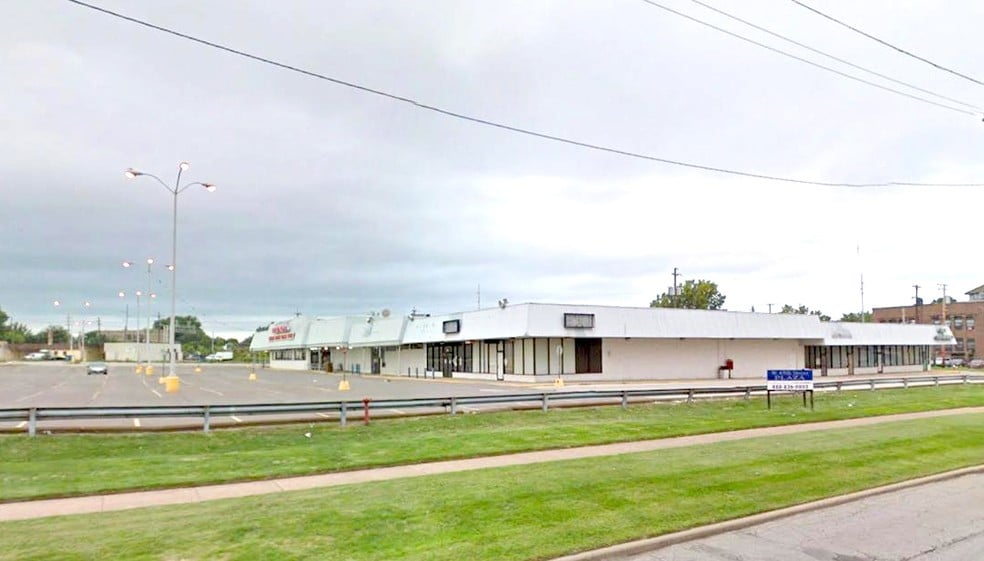 3210-3230 W 65th St, Cleveland, OH for lease - Building Photo - Image 1 of 4