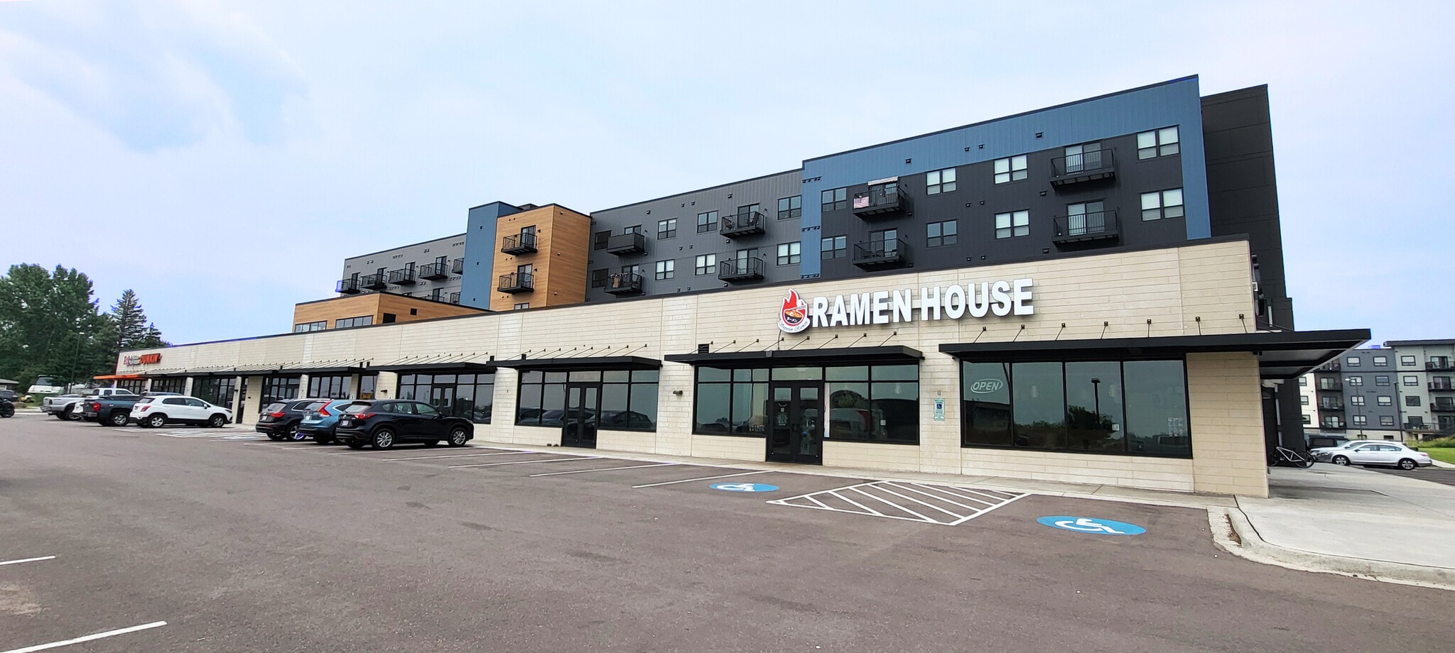 110 E 2nd St, Superior, WI for lease Building Photo- Image 1 of 4