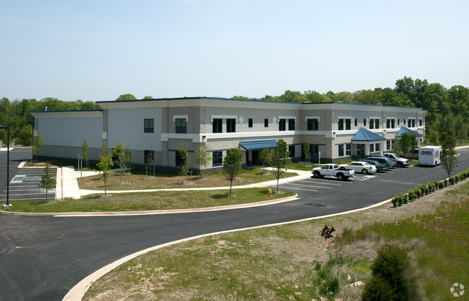 7045-7073 Gateway Ct, Manassas, VA for lease - Building Photo - Image 1 of 11