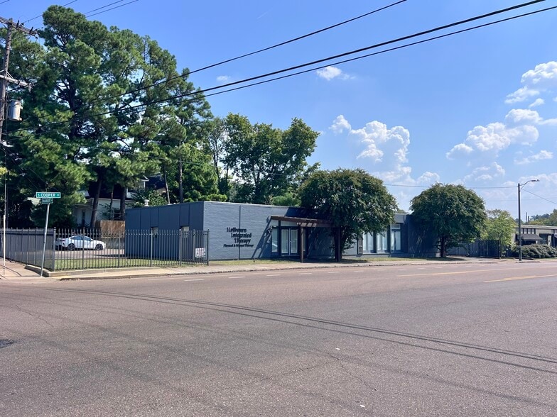 612 S Cooper St, Memphis, TN for sale - Building Photo - Image 1 of 28