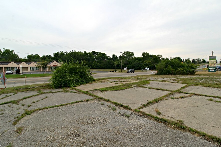 3309-3291 Beecher Rd, Flint, MI à vendre - Photo du bâtiment - Image 2 de 2