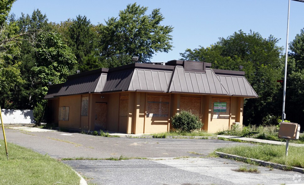 1637 Route 38, Lumberton, NJ à vendre - Photo du bâtiment - Image 2 de 5