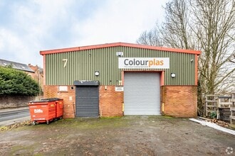 Charles St, Dukinfield à louer Photo du bâtiment- Image 1 de 1