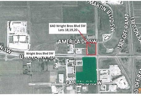 640 Wright Brothers Blvd, Cedar Rapids, IA à louer - Photo du bâtiment - Image 2 de 4