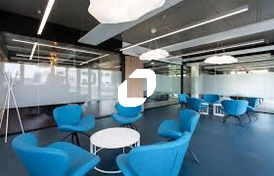 Boulevard De Tournai, Lezennes à louer - Photo du bâtiment - Image 3 de 5