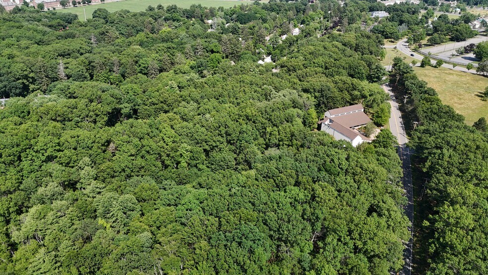 25 Pine Road, Devens, MA à vendre - Aérien - Image 1 de 4