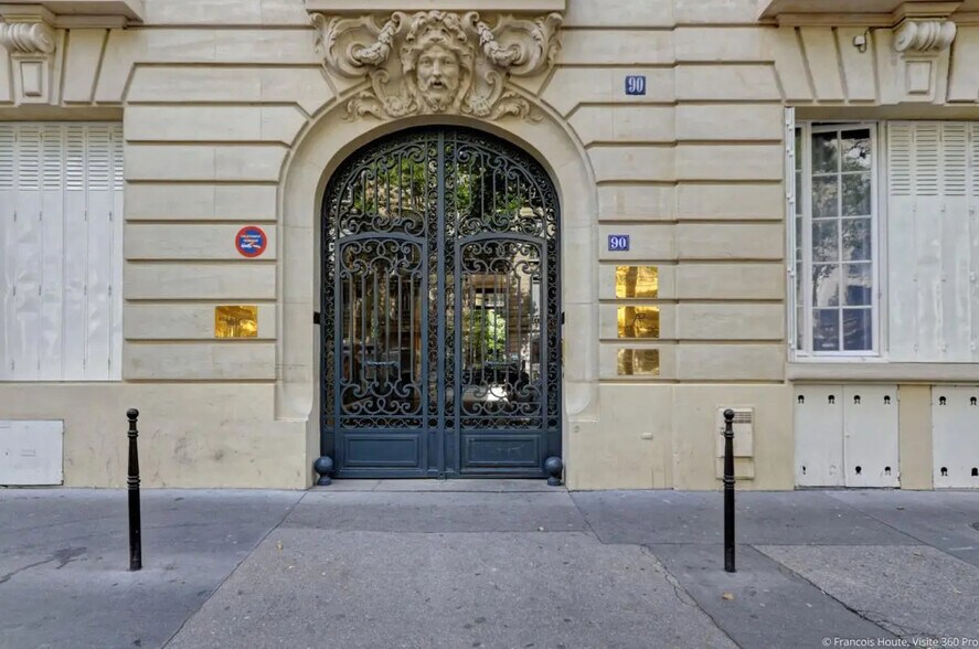 90 Avenue Niel, Paris à vendre - Photo du bâtiment - Image 3 de 10