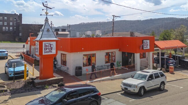 More details for 320 Market St, East Liverpool, OH - Retail for Sale