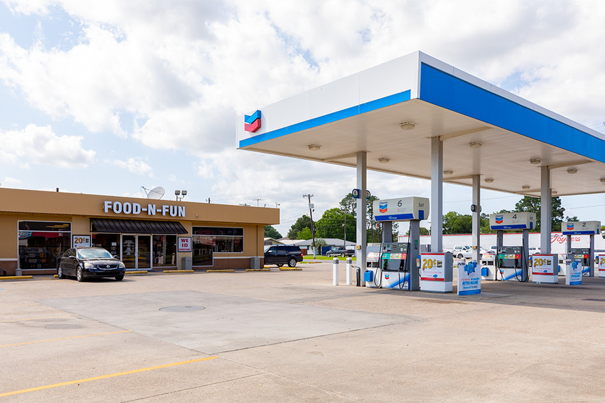 1700 S Main St, Saint Martinville, LA for sale - Primary Photo - Image 1 of 1