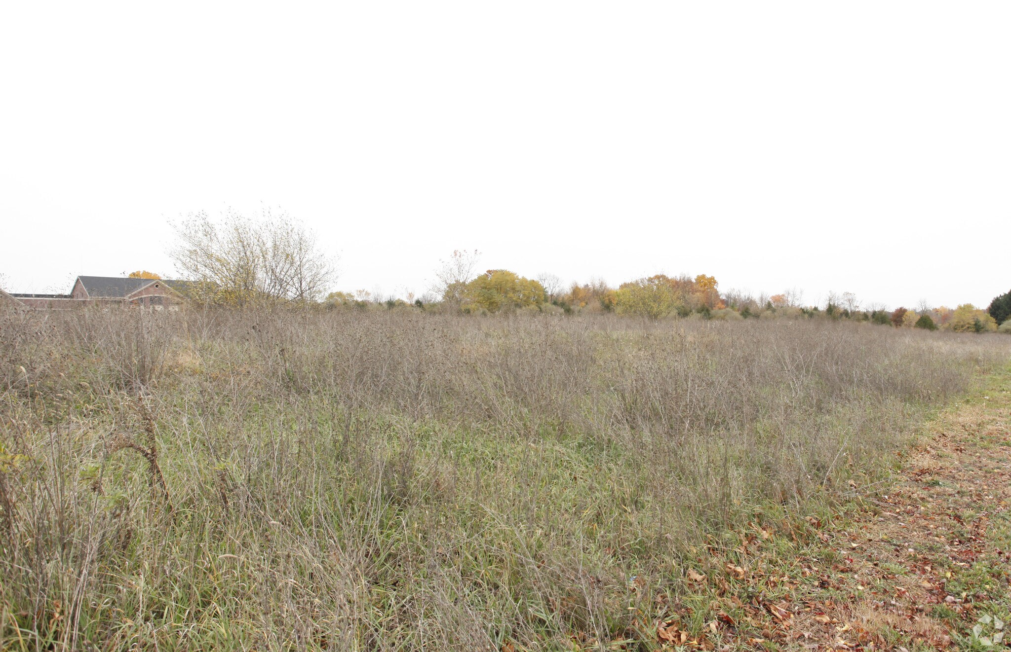 7012 E M-36, Whitmore Lake, MI à vendre Photo du bâtiment- Image 1 de 4