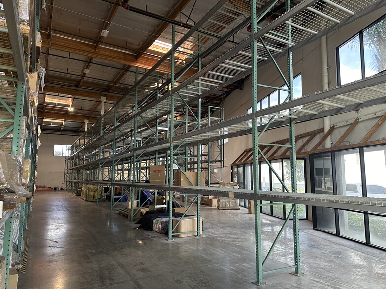 301 Todd Ct, Oxnard, CA for lease - Interior Photo - Image 1 of 9