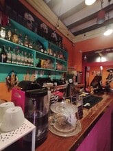 Retail in Barcelona, Barcelona for lease Interior Photo- Image 2 of 11