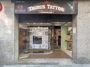 Commerce de détail dans Canovelles, Barcelona à louer Plan d’étage- Image 1 de 7