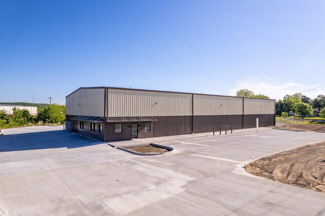 More details for 3801 W 51st St, Tulsa, OK - Industrial for Lease