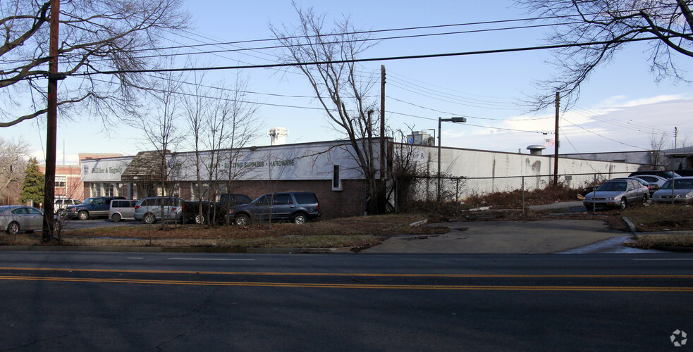 5925 Blair Rd NW, Washington, DC for lease - Building Photo - Image 2 of 9
