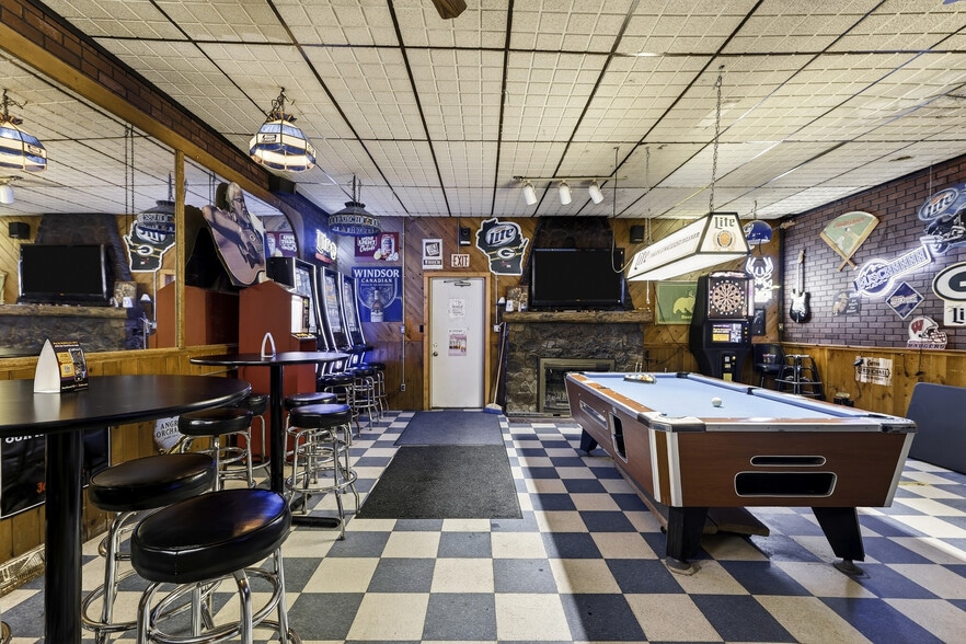 7610 US Highway 2, Iron River, WI for sale - Interior Photo - Image 3 of 6