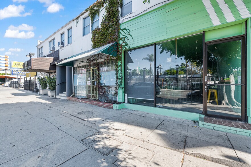438-444 N La Cienega Blvd, Los Angeles, CA à louer - Photo du bâtiment - Image 2 de 9